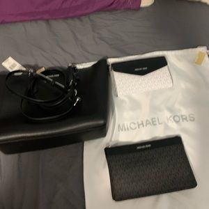 5 piece Michael Kors purse set